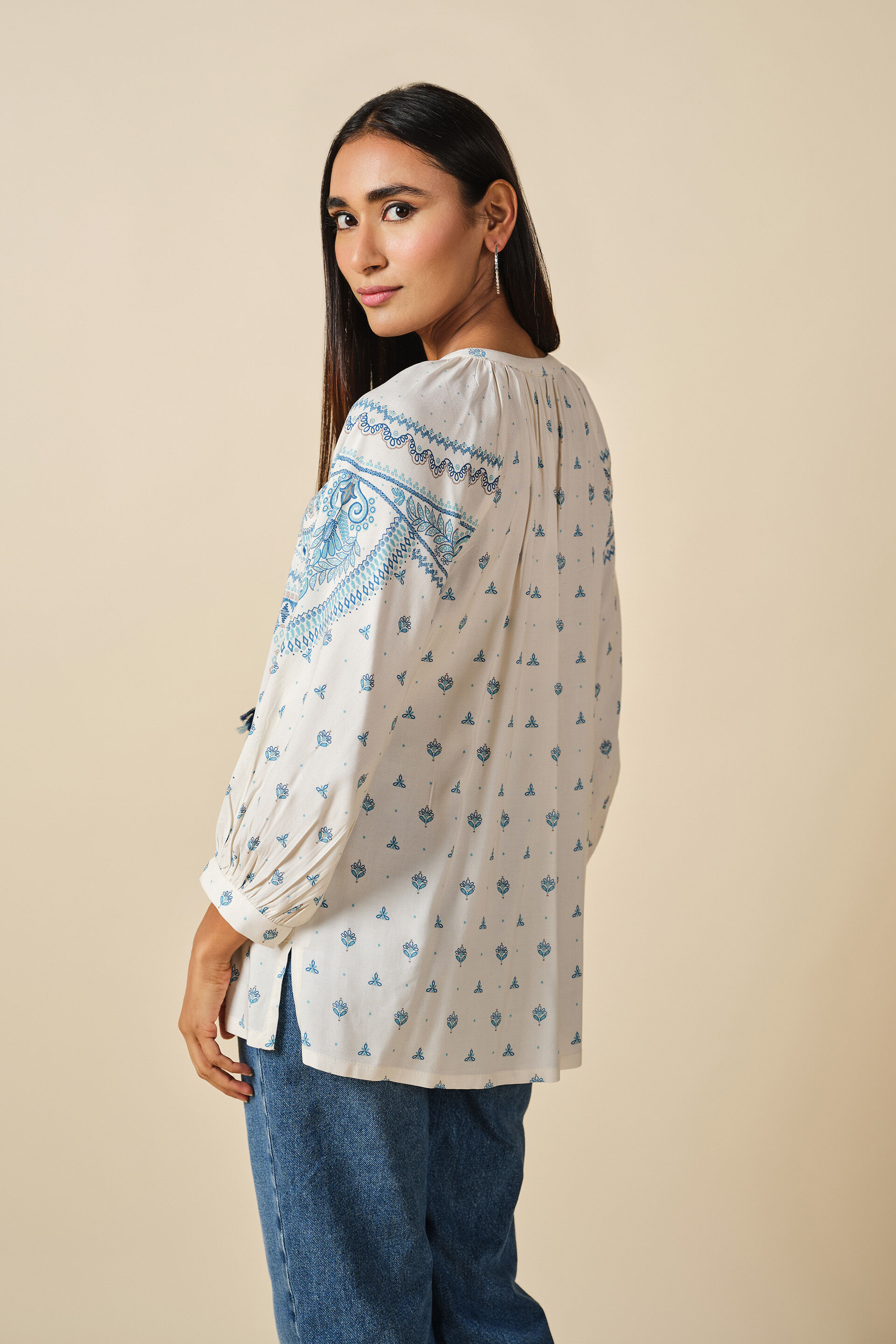 Neela Aasmaan Top, Off White, image 6